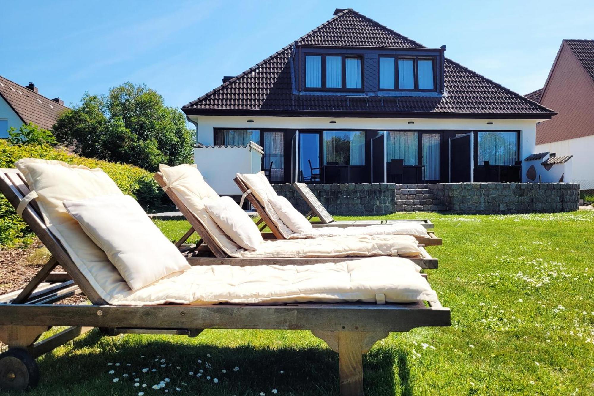 שרבאוץ Hochwertige Ferienwohnung Mit Sonnenterrasse & Gartenblick, Nur Wenige Gehminuten Zum Strand מראה חיצוני תמונה