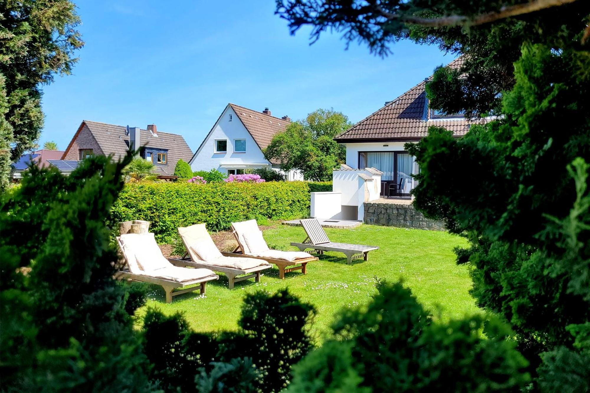 שרבאוץ Hochwertige Ferienwohnung Mit Sonnenterrasse & Gartenblick, Nur Wenige Gehminuten Zum Strand מראה חיצוני תמונה